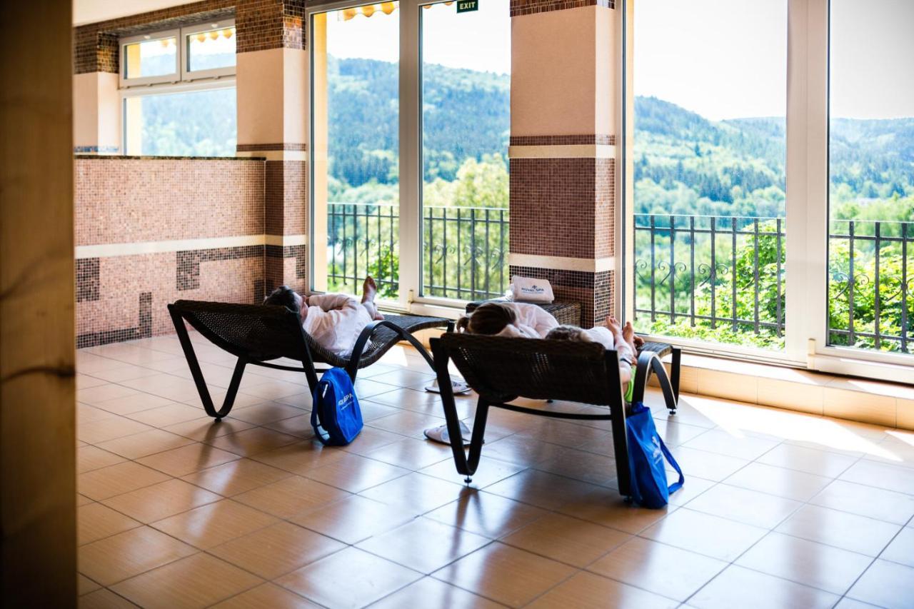 Lazensky A Wellness Hotel Nivamare Лугачовице Экстерьер фото