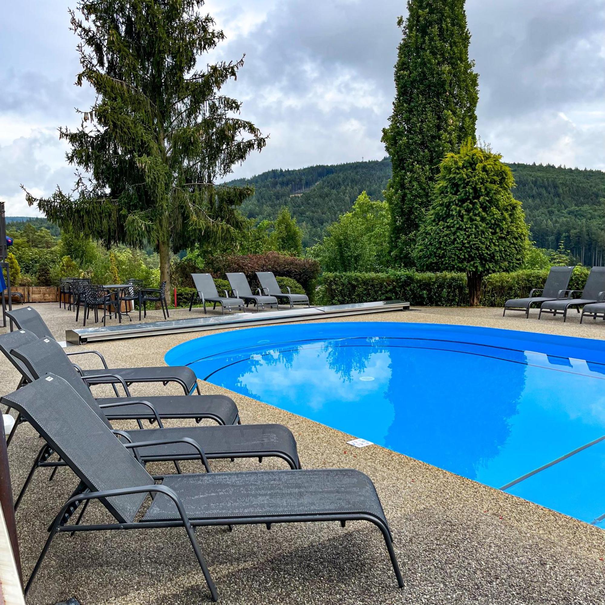 Lazensky A Wellness Hotel Nivamare Лугачовице Экстерьер фото